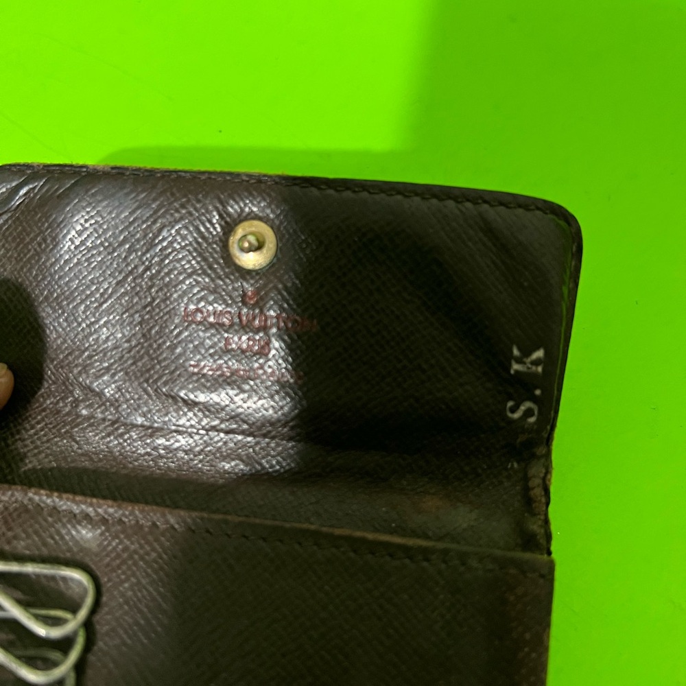 Louis Vuitton Black Leather Key & Card Holder - Picture 2 of 5